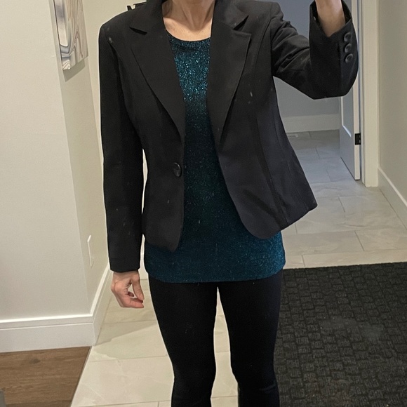 Black blazer fitted - Picture 2 of 3